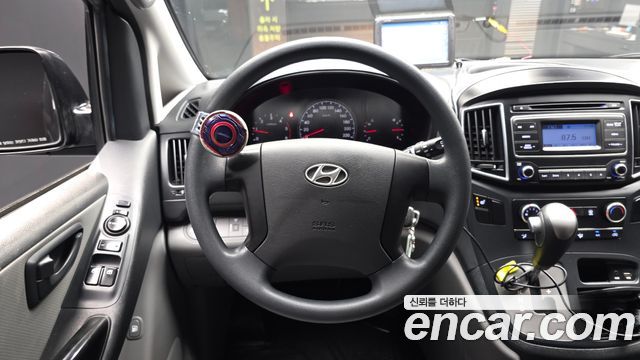Hyundai Grand Starex 5-Seater VAN Smart 2016 — фото 12