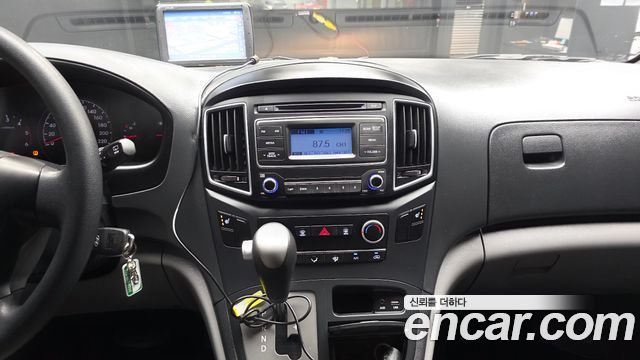 Hyundai Grand Starex 5-Seater VAN Smart 2016 — фото 13
