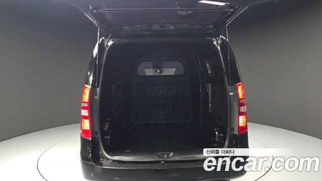 Hyundai Grand Starex 5-Seater VAN Smart 2016 — фото 20