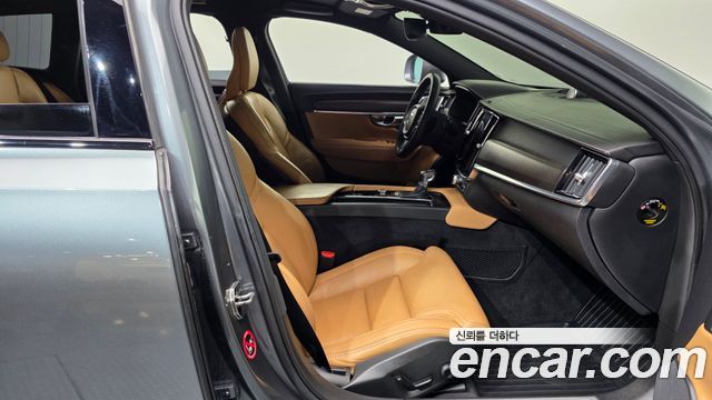 Volvo V90 Cross Country T5 Pro AWD 2019 — фото 11