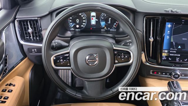 Volvo V90 Cross Country T5 Pro AWD 2019 — фото 13