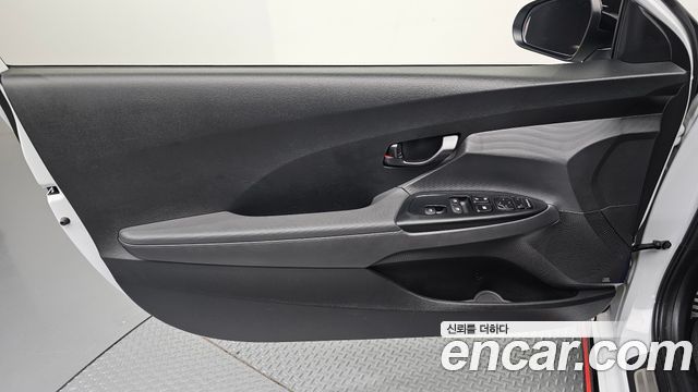 Hyundai Veloster (JS) 2.0 N 2020 — фото 30