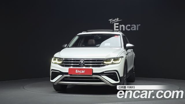 Volkswagen Tiguan Allspace 2.0 TSI Prestige 2022 — фото 3