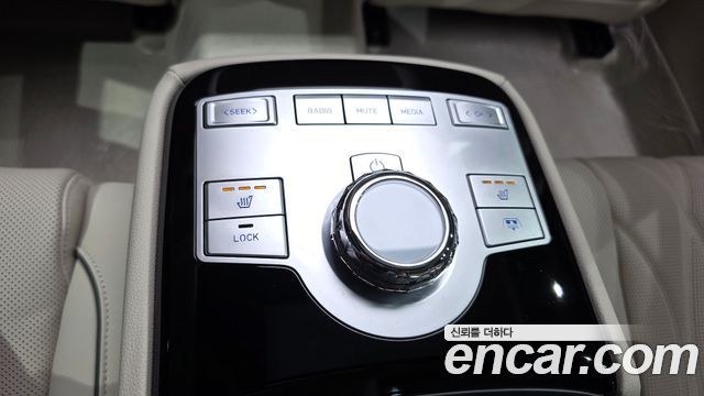 Genesis G80 (RG3) Gasoline 2.5 Turbo 2WD 2025 — фото 20