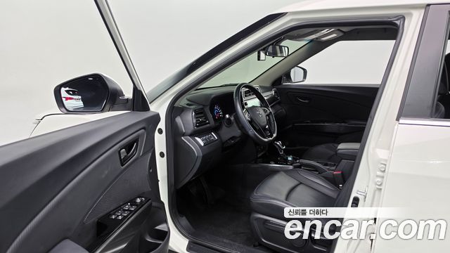 KG Mobility (SsangYong) Very New Tivoli Gasoline 1.5 2WD V3 2021 — фото 10