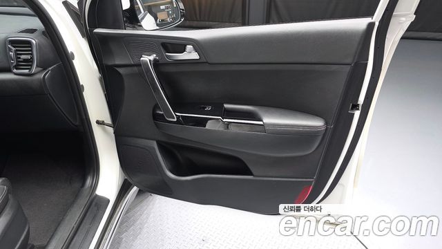 Kia Sportage (IV) Diesel 2.0 4WD Prestige 2016 — фото 24