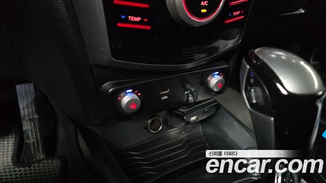 KG Mobility (SsangYong) Tivoli Armor Diesel LX 4WD 2018 — фото 17