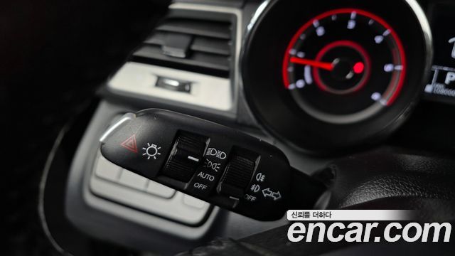 KG Mobility (SsangYong) Tivoli Armor Diesel LX 4WD 2018 — фото 30
