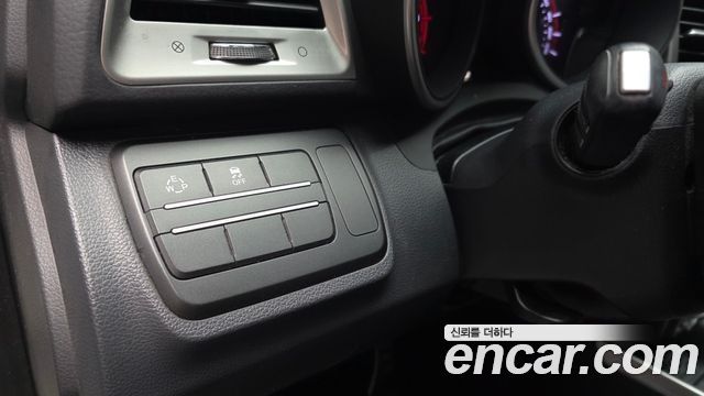 KG Mobility (SsangYong) Tivoli Armor TX 2WD 2018 — фото 19