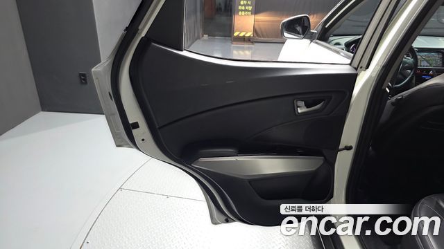 KG Mobility (SsangYong) Tivoli Armor TX 2WD 2018 — фото 25