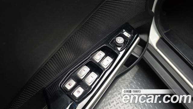 KG Mobility (SsangYong) Tivoli Armor TX 2WD 2018 — фото 27