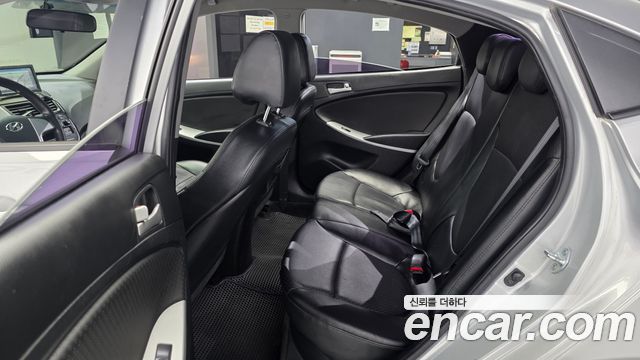 Hyundai Accent (New) Diesel 1.6 VGT Luxury 2012 — фото 12