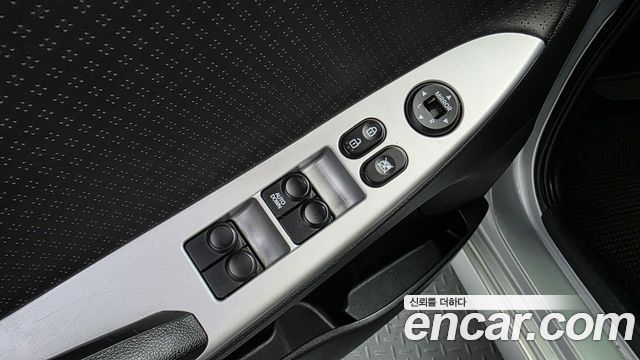 Hyundai Accent (New) Diesel 1.6 VGT Luxury 2012 — фото 17