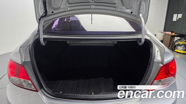 Hyundai Accent (New) Diesel 1.6 VGT Luxury 2012 — фото 19