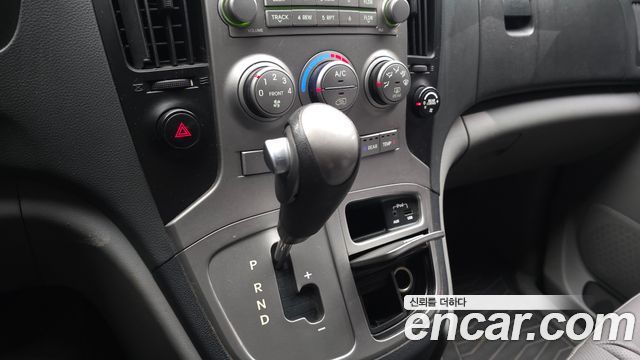 Hyundai Grand Starex 12-Seater Wagon CVX Luxury 2014 — фото 9