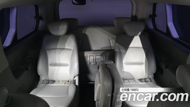Hyundai Grand Starex 12-Seater Wagon CVX Luxury 2014 — фото 12
