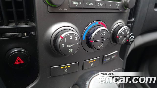 Hyundai Grand Starex 12-Seater Wagon CVX Luxury 2014 — фото 17
