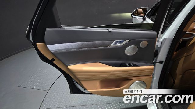 Genesis G80 (RG3) Gasoline 2.5 Turbo AWD 2022 — фото 25