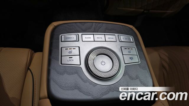 Genesis G80 (RG3) Gasoline 2.5 Turbo AWD 2022 — фото 30