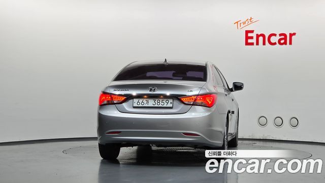 Hyundai Sonata The Brilliant LPI Premium 2013 — фото 4