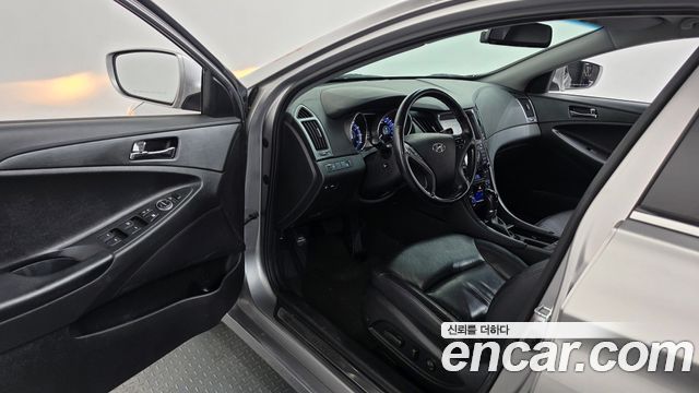 Hyundai Sonata The Brilliant LPI Premium 2013 — фото 10