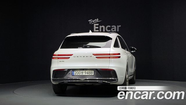 Genesis GV70 2.5T Gasoline 2WD 2025 — фото 4