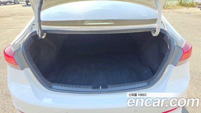 Hyundai Avante (AD) 1.6 GDI Value Plus 2018 — фото 16