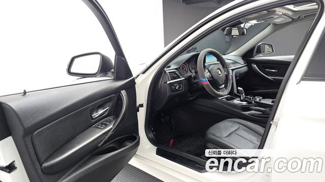 BMW 3 Series (F30) 320i 2014 — фото 10