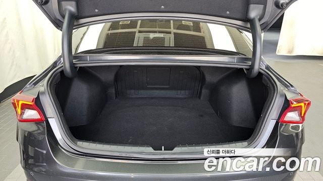Kia K5 Hybrid (III) Prestige 2022 — фото 20