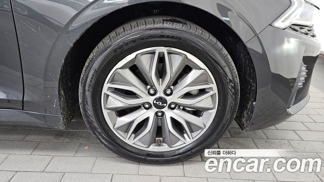 Kia K5 Hybrid (III) Prestige 2022 — фото 21