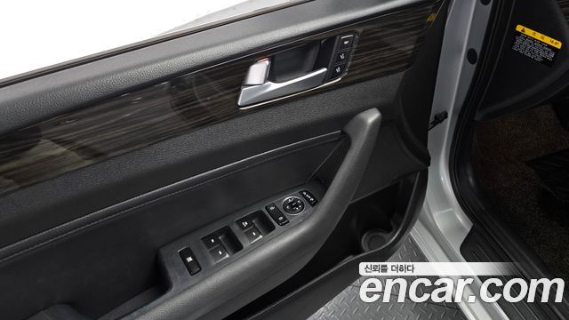 Hyundai Sonata (LF) LPI Modern(Handicapped) 2017 — фото 17