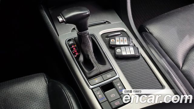 Kia K5 Hybrid (II) Noblesse Special 2016 — фото 9