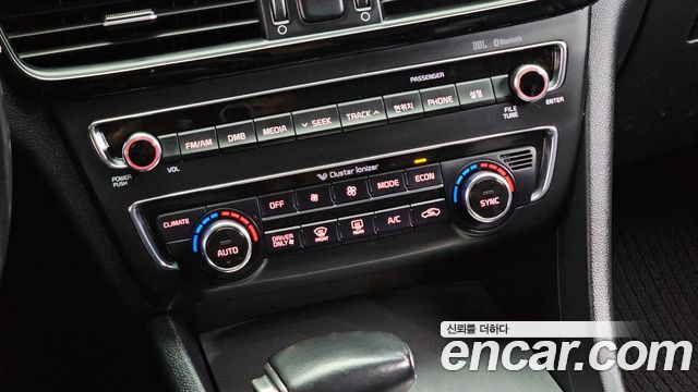 Kia K5 Hybrid (II) Noblesse Special 2016 — фото 19