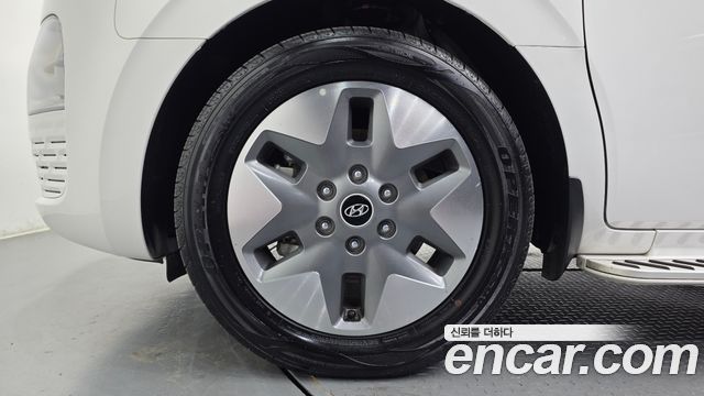 Hyundai Staria L3.5 Tourer 11-Seater Modern 2024 — фото 5