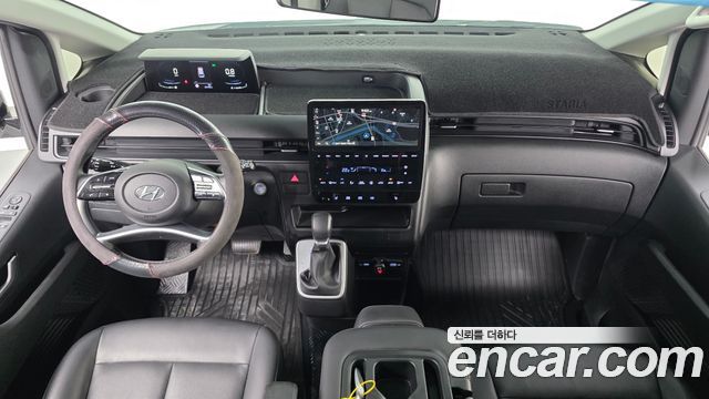 Hyundai Staria L3.5 Tourer 11-Seater Modern 2024 — фото 7