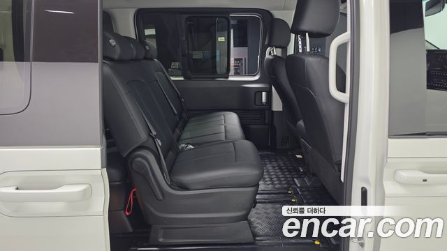 Hyundai Staria L3.5 Tourer 11-Seater Modern 2024 — фото 16