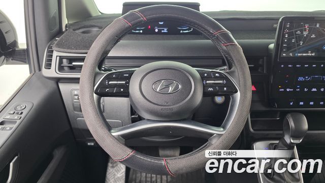 Hyundai Staria L3.5 Tourer 11-Seater Modern 2024 — фото 17