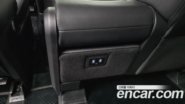 Hyundai Staria L3.5 Tourer 11-Seater Modern 2024 — фото 37