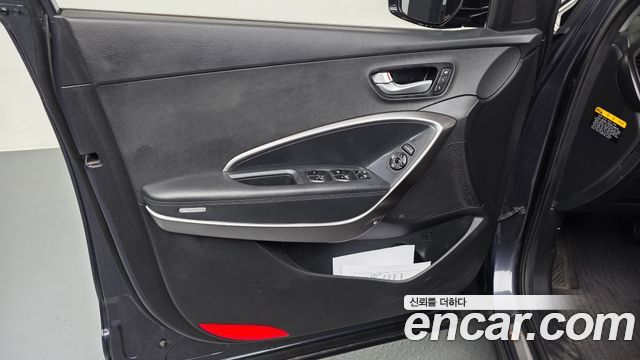 Hyundai Santa Fe The Prime Diesel 2.2 4WD Exclusive Special 2016 — фото 24