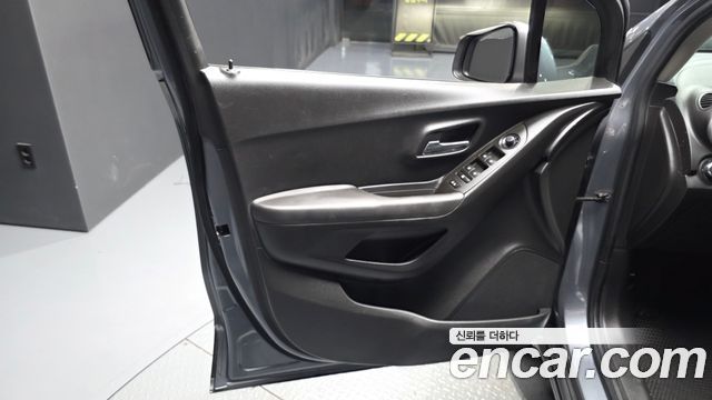 Chevrolet Trax 1.4 LT Leather Package 2015 — фото 24