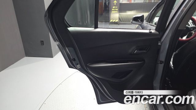 Chevrolet Trax 1.4 LT Leather Package 2015 — фото 25