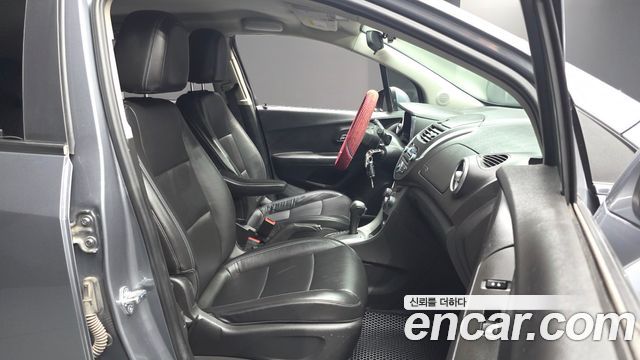 Chevrolet Trax 1.4 LT Leather Package 2015 — фото 26