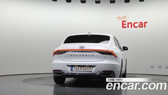 Hyundai Grandeur (IG) 2.5 Le Blanc 2023 — фото 4