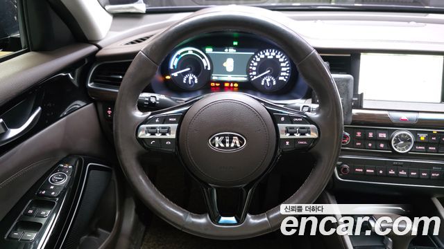 Kia K7 Hybrid Noblesse 2018 — фото 13