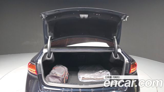 Kia K7 Hybrid Noblesse 2018 — фото 20
