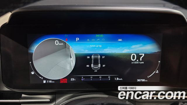 Kia Carnival (IV) Gasoline 9-Seater Signature 2023 — фото 8