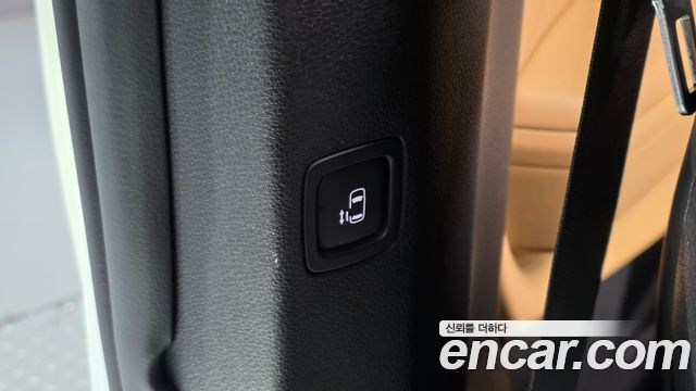 Kia Carnival (IV) Gasoline 9-Seater Signature 2023 — фото 17