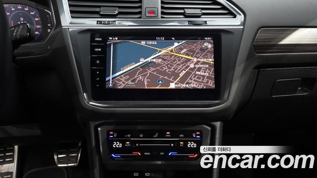 Volkswagen Tiguan Allspace 2.0 TSI Prestige 2023 — фото 14