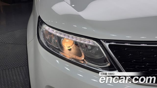 Kia Sorento R Diesel 2.0 2WD Trendy 2014 — фото 22