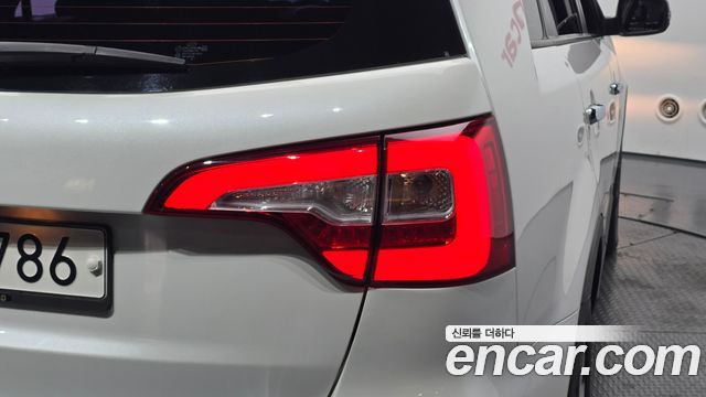 Kia Sorento R Diesel 2.0 2WD Trendy 2014 — фото 23